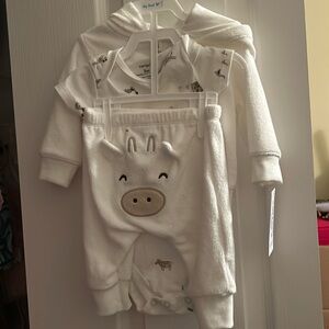 (NWT) Carters winter clothes